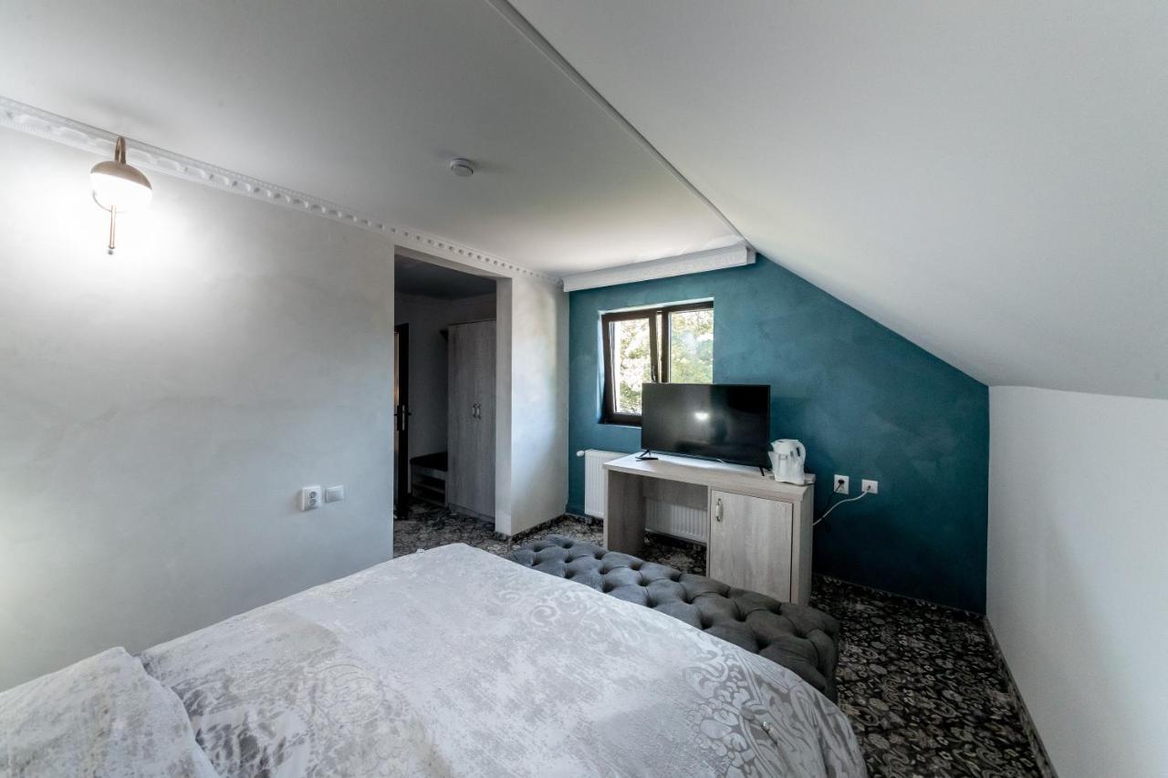 Suru Hotel & Restaurant Buşteni Εξωτερικό φωτογραφία