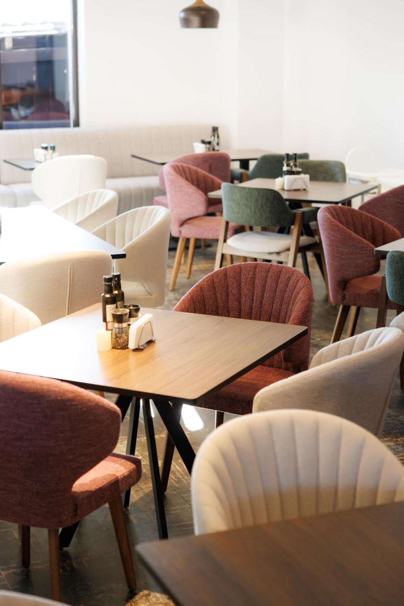 Suru Hotel & Restaurant Buşteni Εξωτερικό φωτογραφία